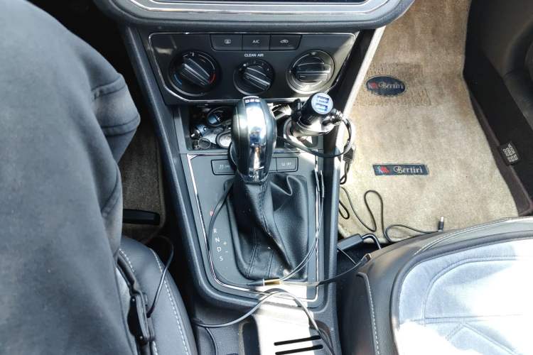 Used Volkswagen Gran Lavida 2015 230TSI DSG Comfort Edition
