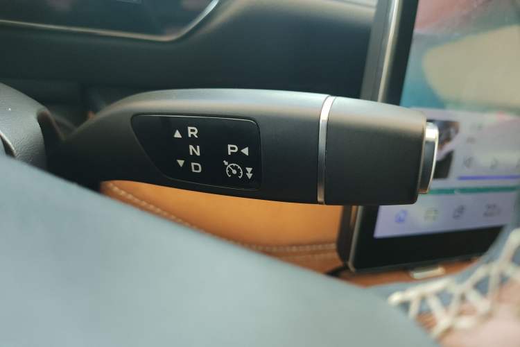 Used Mazda EZ-6 2024 Pure Electric 600 ZhiZun Edition Gear Lever