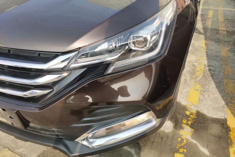 Used Dongfeng Aeolus AX7 2018 Classic 1.6T Automatic Luxury Model
