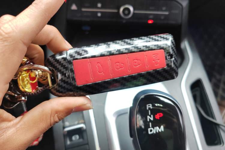 Used Wey VV6 2021 2.0T Two-Wheel Drive Smart Plus
