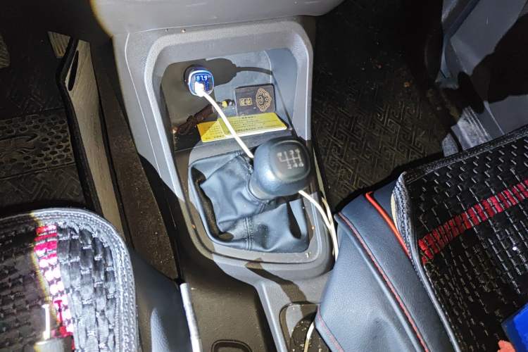 Used Wuling Hongguang V 2019 1.5L Enjoyment Version China VI LAR Gear Lever