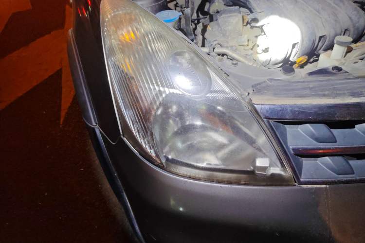 Used Nissan Livina 2010 Jingrui Edition 1.6L Manual Standard Model Right Front Headlight