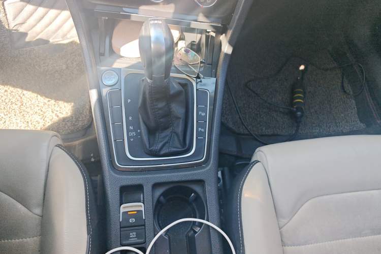 Used Volkswagen Golf 2017 230TSI Automatic Luxury Million-Vehicle Commemorative Edition