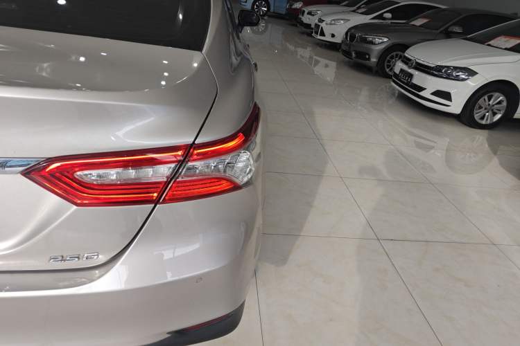 Used Toyota Camry 2019 2.5G Luxury Edition China VI Standard
