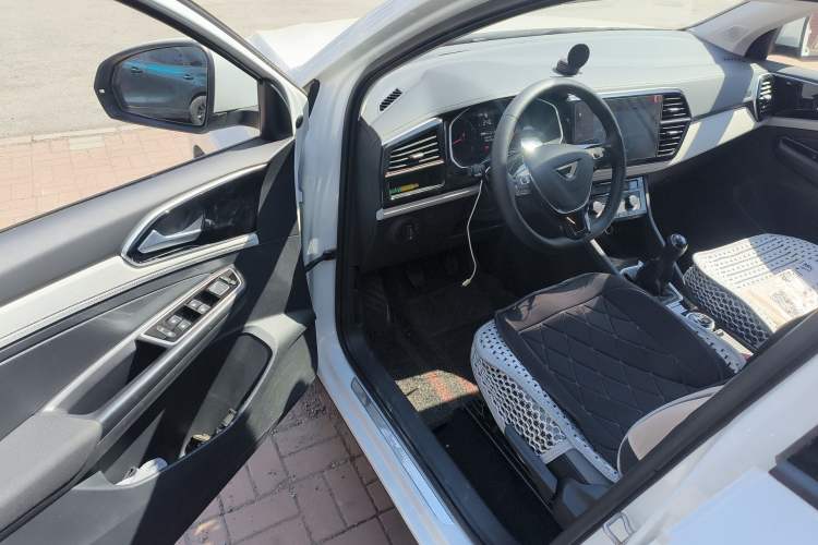 Used Jetta VS5 2024 280TSI Manual Pioneer Edition
