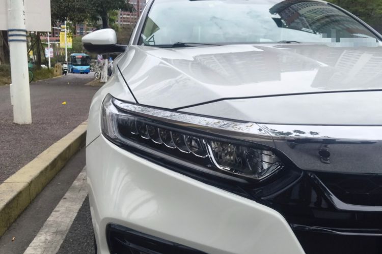 Used Honda Accord 2018 260TURBO Elite Edition China V Right Front Headlight