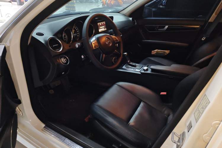 Used Mercedes-Benz C-Class 2013 C 180 Classic Grand Edition