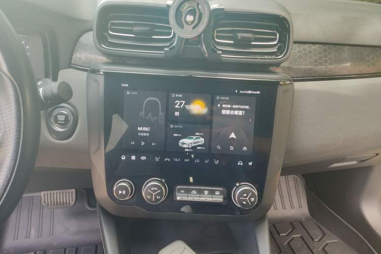 Used Lynk & Co 03 2022 1.5TD DCT JingPro Audio And AC Panel