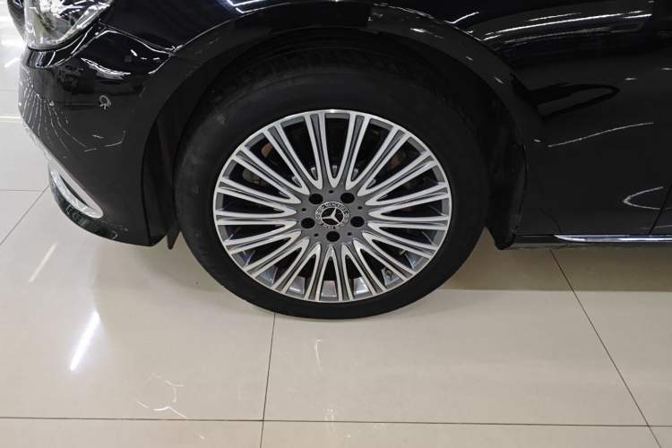 Used Mercedes-Benz E-Class 2021 Facelift E 300 L Stylish Edition