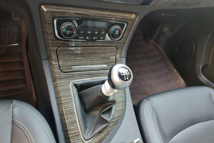 Used Zotye T600 2016 1.5T Manual Luxury Edition
