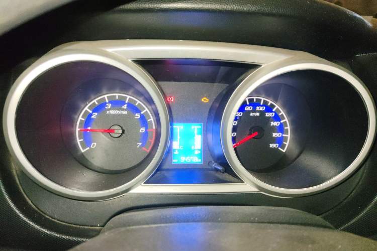 Used CHANGAN KAICHENG Ounuo S 2012 1.3L Base Version Instrument Cluster