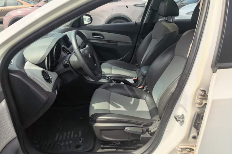 Used Chevrolet Cruze 2011 1.6L SE Automatic Left Front Seat