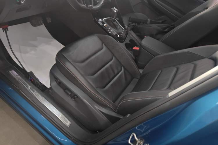 Used Volkswagen Tayron 2019 330TSI Two-Wheel Drive Luxury Model China VI Standard
