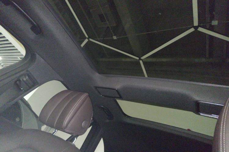 Used Mercedes-Benz GLC 2020 Facelift GLC 300 L 4MATIC Dynamic Edition
