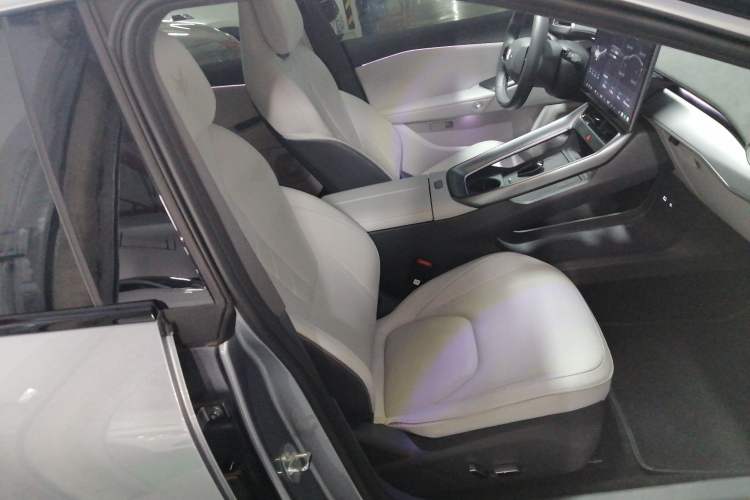 Used ARCFOX Alpha S5 2024 560MAX 185kW
