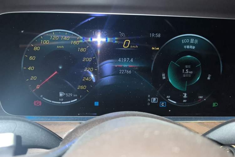 Used Mercedes-Benz E-Class 2023 Facelift E 260 L
