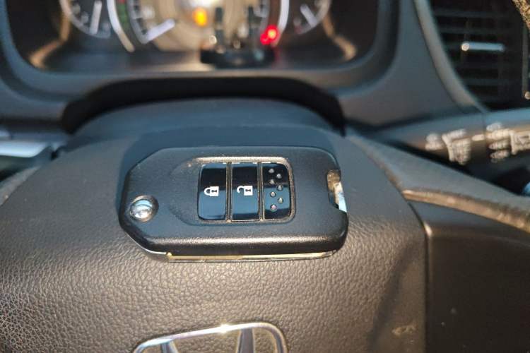 Used Honda CR-V 2016 2.0L two-wheel drive Urban Edition
