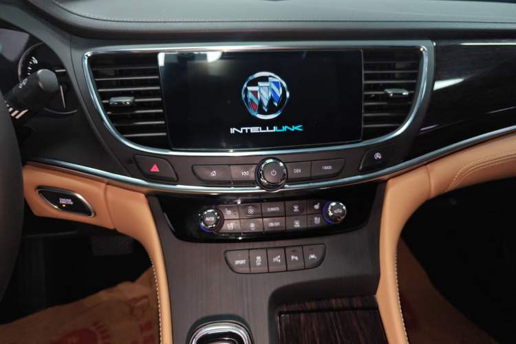 Used Buick LaCrosse 2018 20T Luxury Model
