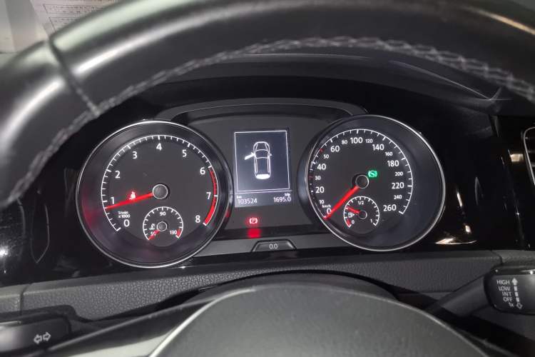 Used Volkswagen Golf 2014 1.4TSI Automatic Flagship Model Instrument Cluster