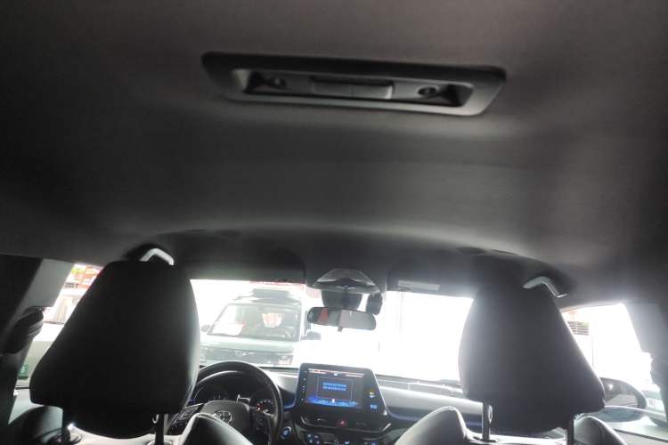 Used Toyota C-HR 2018 2.0L Luxury Edition China VI Standard
