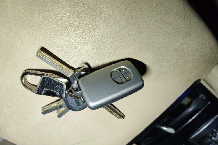 Used Toyota Land Cruiser 2014 4.0L Automatic Parallel Import Version 5 Seats