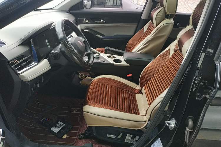 Used SOL X8 PLUS 2023 1.5 TGDI DCT Smart Home Edition 7-Seater