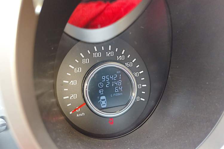 Used Huatai Santa Fe 2016 1.5T Gasoline Manual Two-Wheel Drive Elite Model