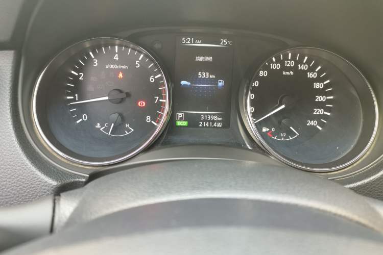 Used Nissan Qashqai 2017 2.0L CVT Smart Enjoyment Version China V Standard Odometer Close Up