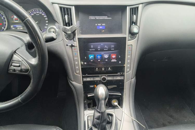 Used Infiniti Q50L 2016 2.0T Enjoyment Edition Audio And AC Panel