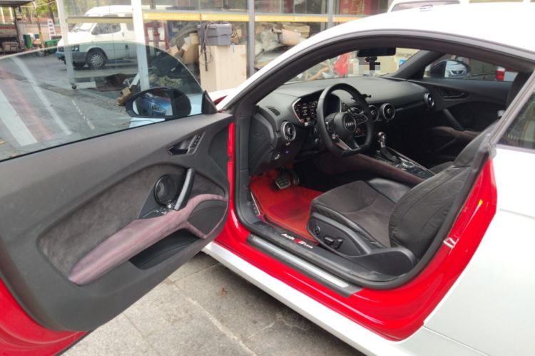 Used Audi TT 2015 TT Coupe 45 TFSI quattro Driver Seat