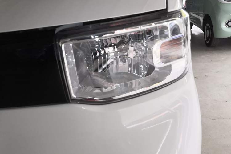 Used Wuling Hongguang MINIEV 2022 Zizai Version Lithium Iron Phosphate Left Front Headlight