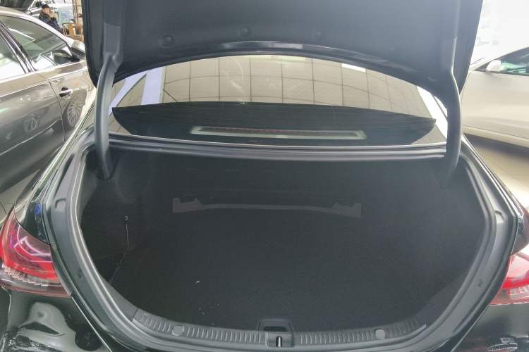 Used Mercedes-Benz E-Class 2021 E 300 L Stylish Model
