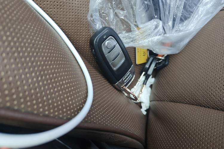 Used Audi A6L 2014 30 FSI Comfort Model
