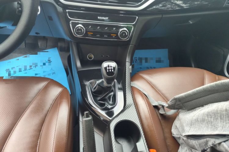 Used Soueast A5 Wing Dance 2019 1.5L Manual Luxury Edition China V Standard
