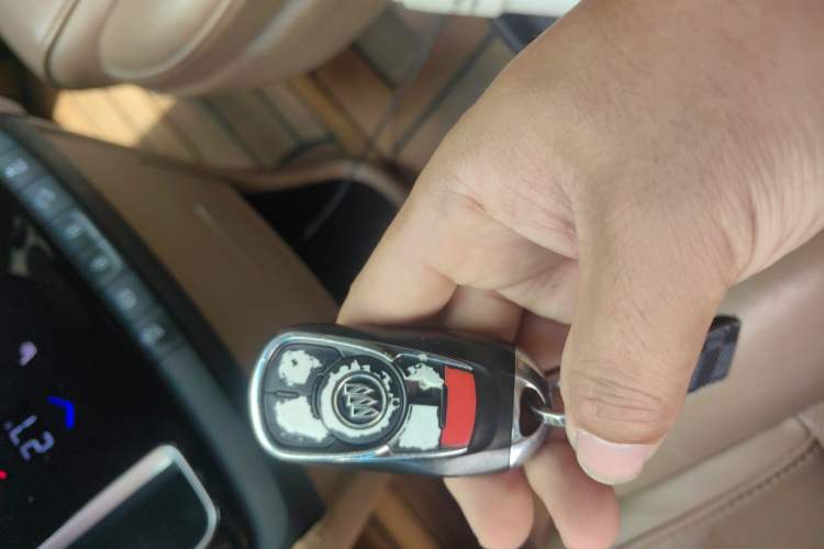 Used Buick GL8 2017 ES 28T Luxury Model China V Standard