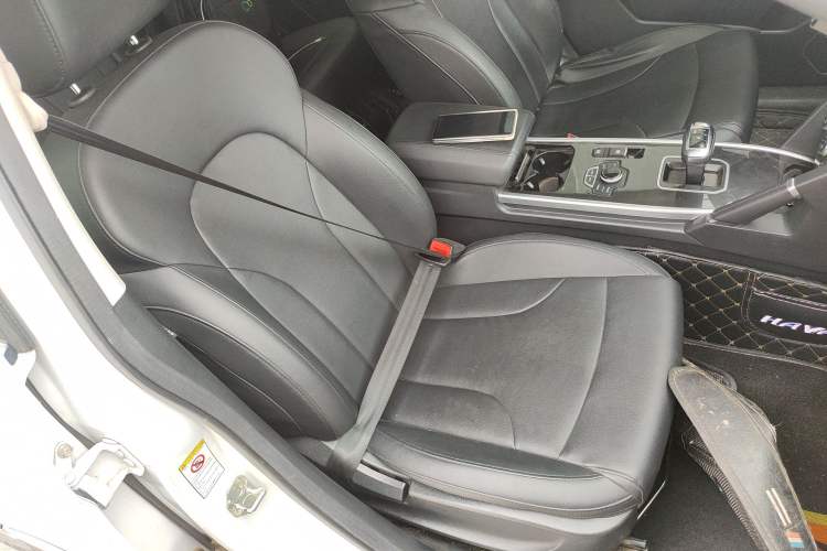 Used Haval H6 2019 Sport Edition 1.5T Automatic Two-Wheel Drive Elite Model China VI Right Front Seat