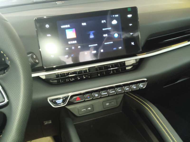 Used Geely Auto Coolray 2025 Bin Yue L 1.5TD DCT Beyond Edition — 12
