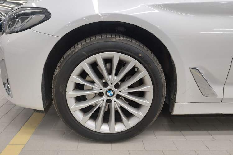 Used BMW 5 Series 2022 Second Facelift 525Li Luxury Package
