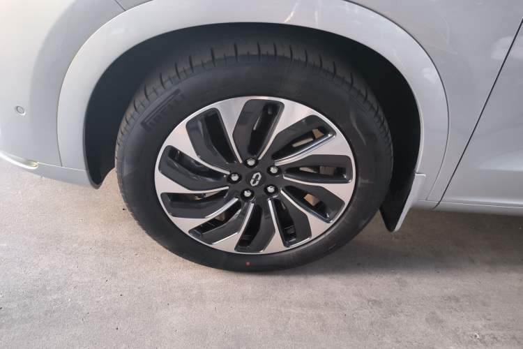 Used Hima AITO M7 2024 1.5T Rear-Drive Plus Version 5 Seats