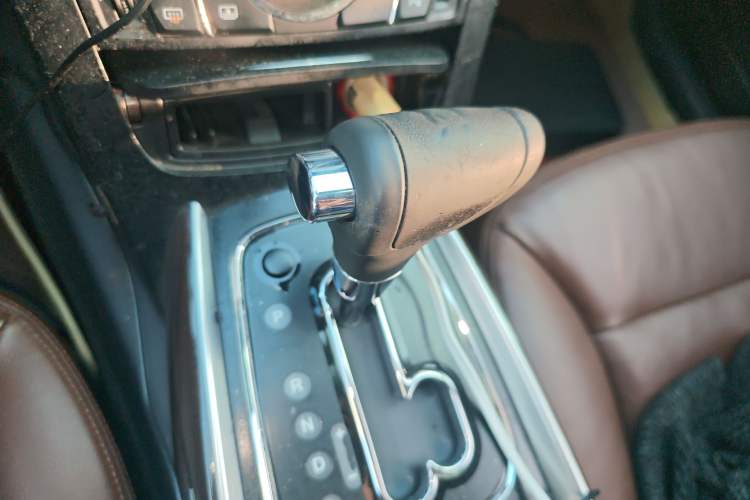 Used Hongqi H7 2015 2.0T Luxury Model
