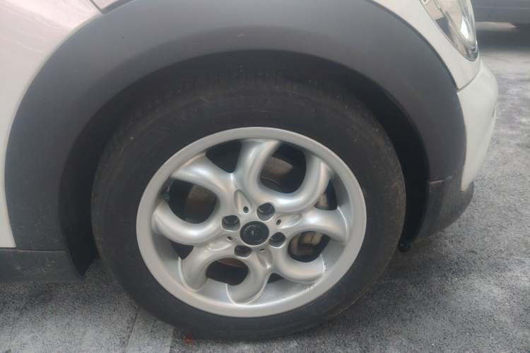 Used MINI 2012 1.6L COOPER Baker Street Right Front Wheel Hub