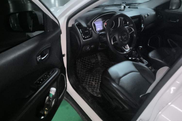 Used Jeep Compass 2019 220T Automatic Family Edition