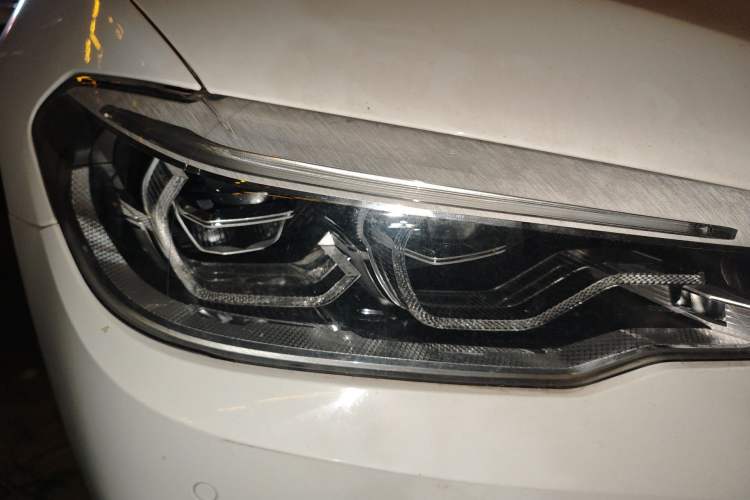 Used BMW 5 Series 2019 Facelifted 530i M Sport Package Right Front Headlight