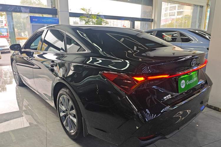 Used Toyota Avalon 2024 Dual-Motor 2.0L Premium Edition
