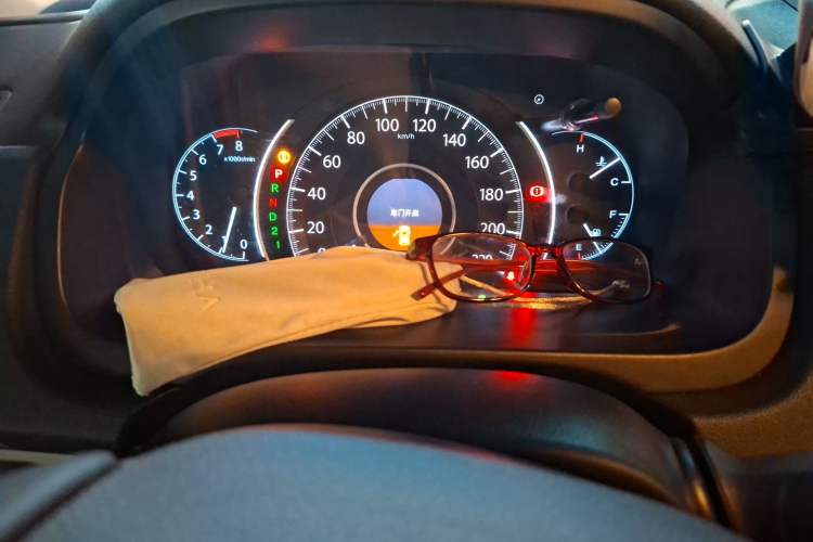 Used Honda CR-V 2013 2.4L two-wheel drive luxury version