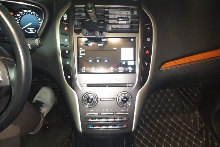 Used Lincoln MKC 2016 2.0T Four-Wheel Drive Luxury Edition
