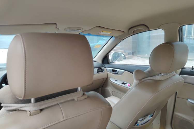 Used Buick Excelle 2013 1.5L Automatic Classic Model
