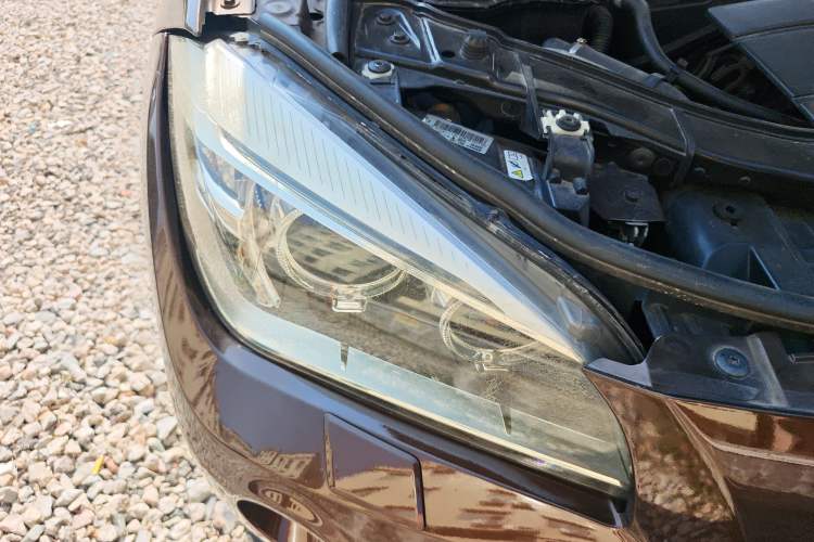 Used BMW X1 2013 sDrive18i Leading Model Right Front Headlight