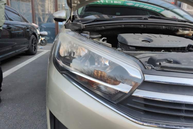 Used Citroen C4 Sega 2016 1.6L Manual Comfort Model Right Front Headlight