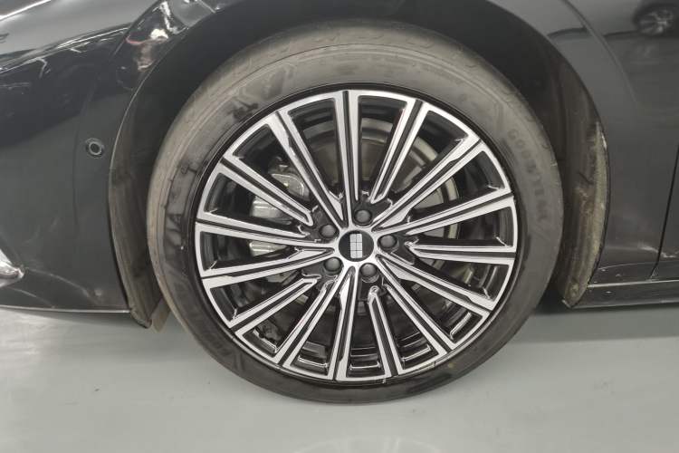 Used Geely Galaxy 8 2025 130km EM-P Starship Edition Left Front Wheel Hub